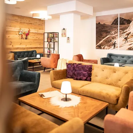 Wildbach Dienten Aparthotel *
